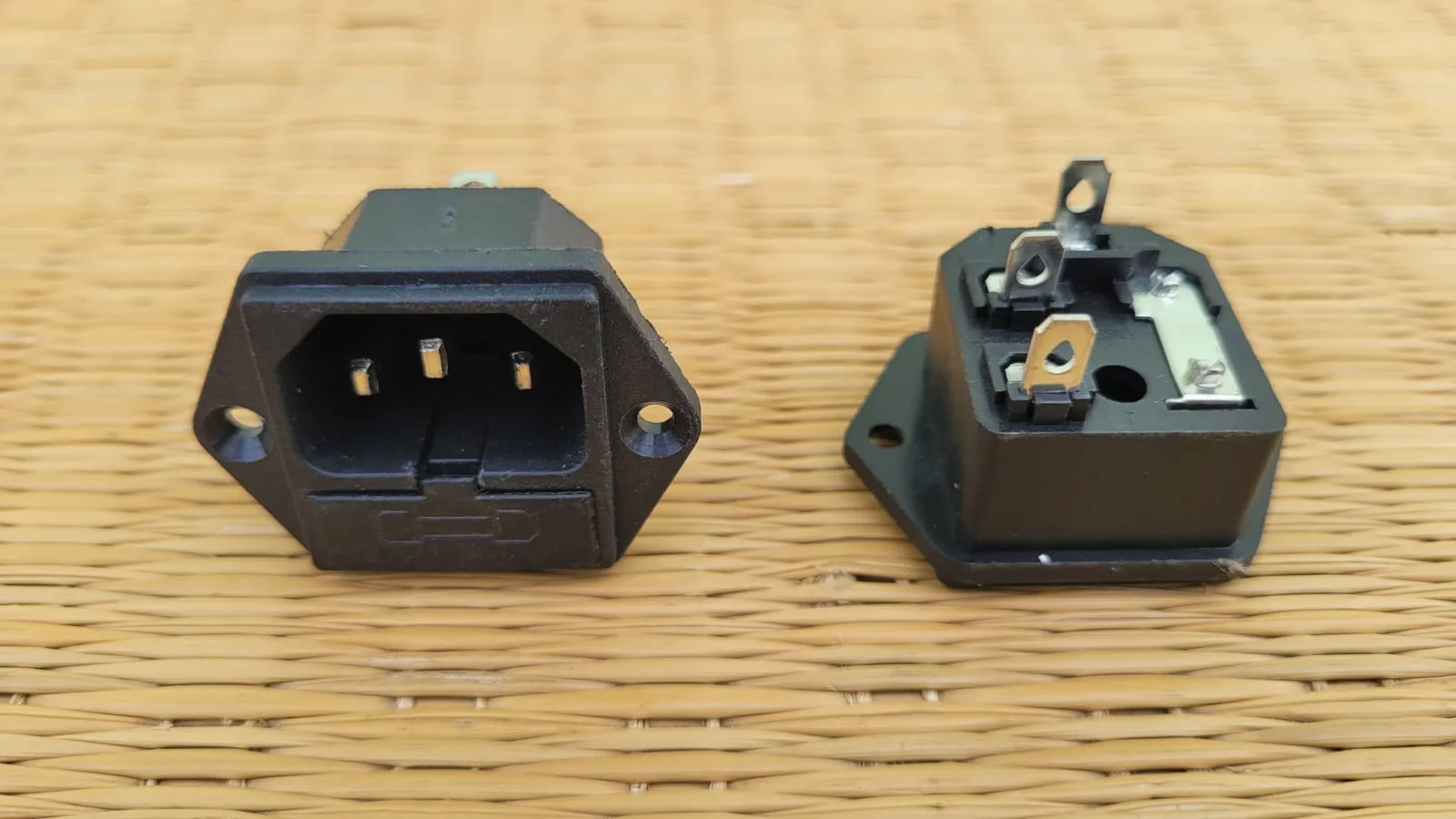 Power Socket (IEC Standard type 10A 3-Pin Socket) without Switch