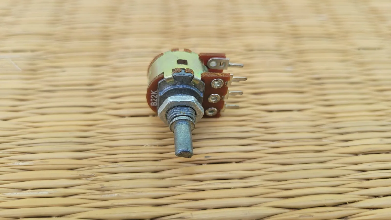 Elcon Brand 22K Stereo Volume Control (Potentiometer)