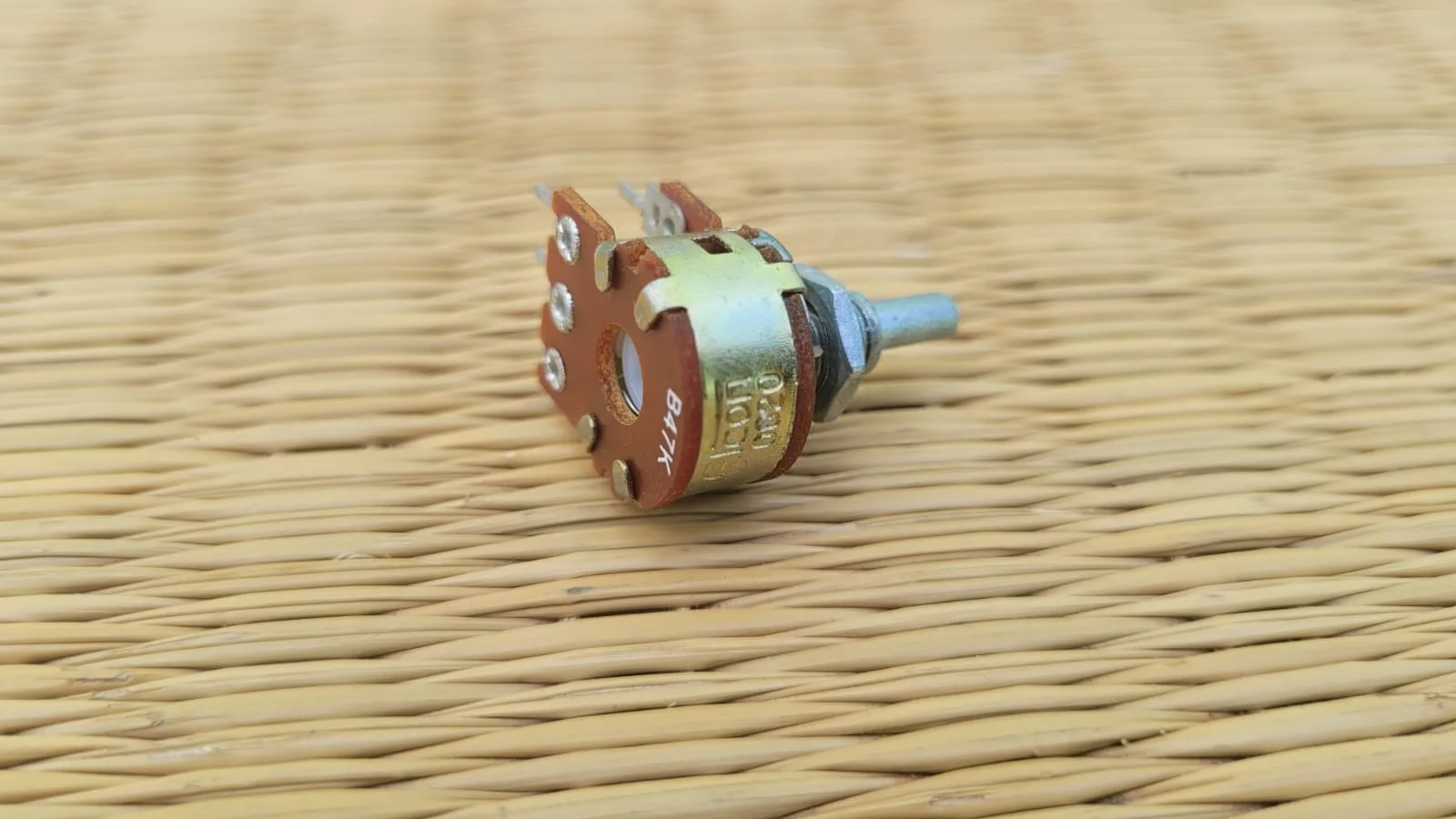 Elcon brand 47K Stereo Volume Control (Potentiometer)