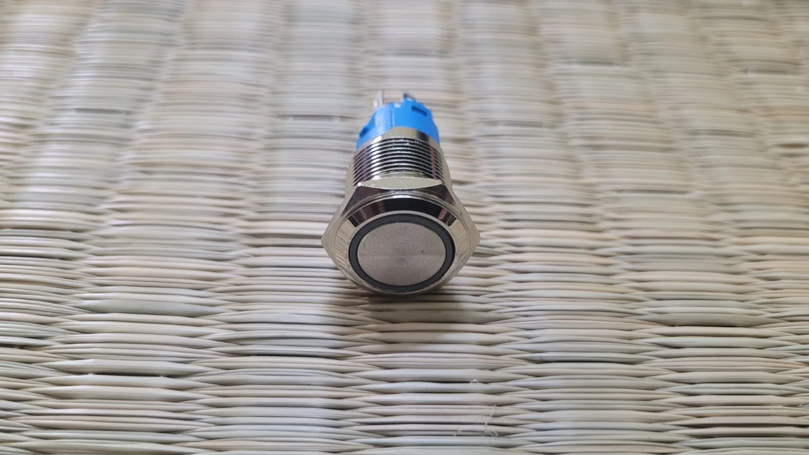 16mm Metal Switch for Audio Amplifier Power Supply with 230V Blue Colour LED I
