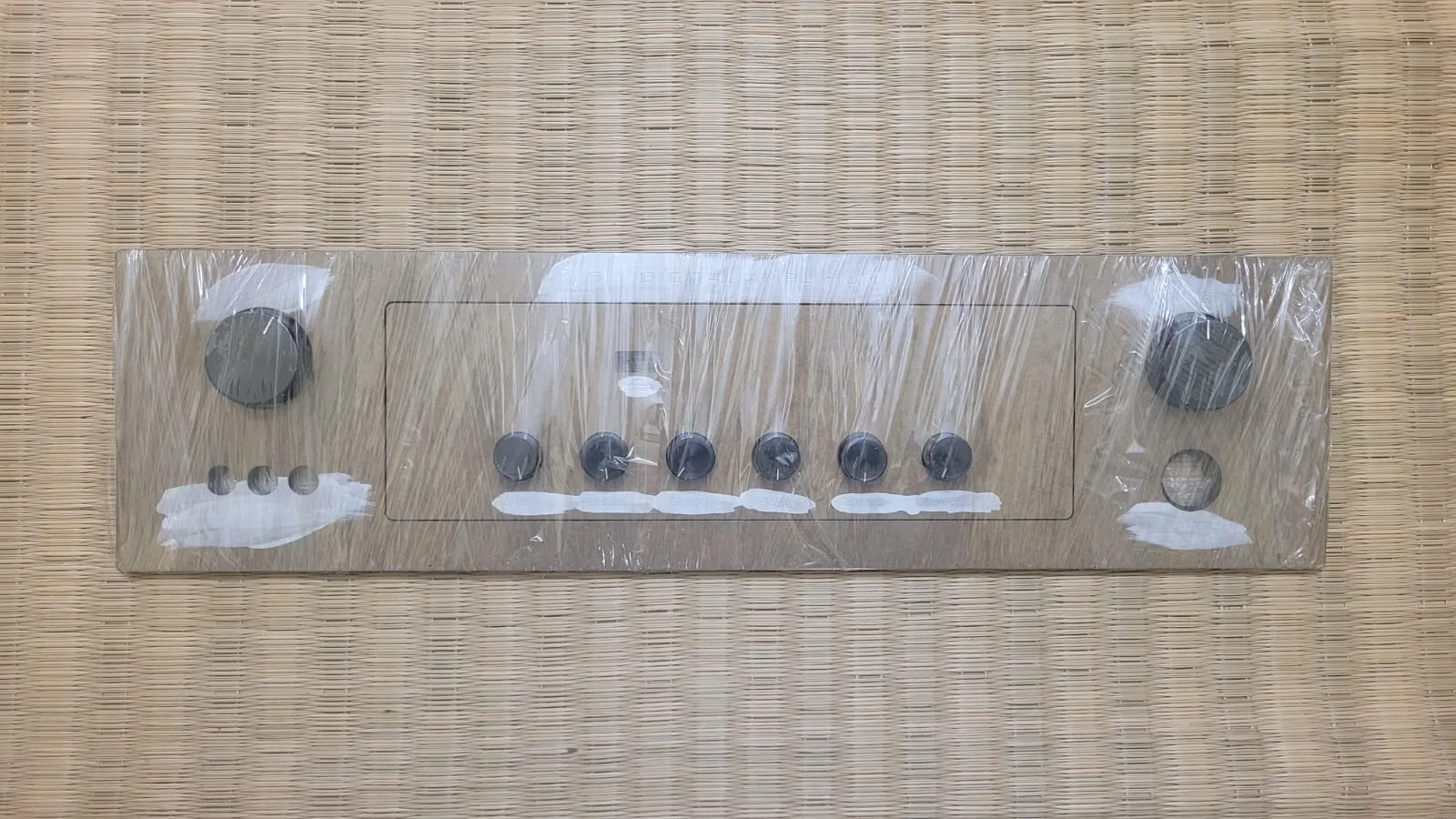 Acrylic Panel for Analog Volume Control type 5.1 Amplifier with (6+2) 8- Control type Aluminium Knobs & VU meter option