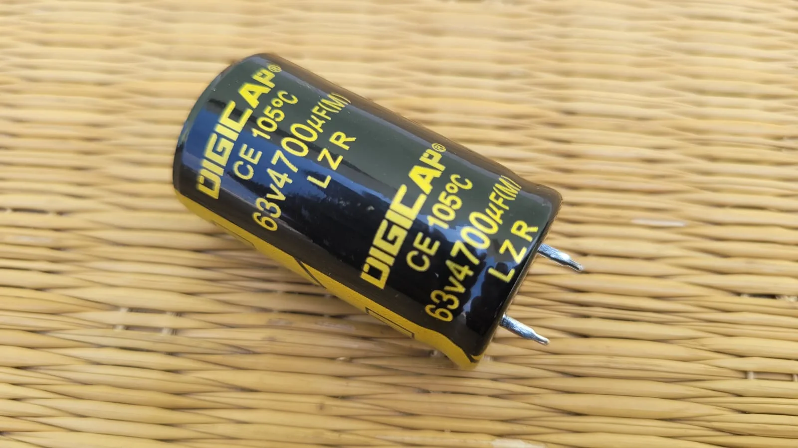 DIGICAP 4700uf/63V Capacitor