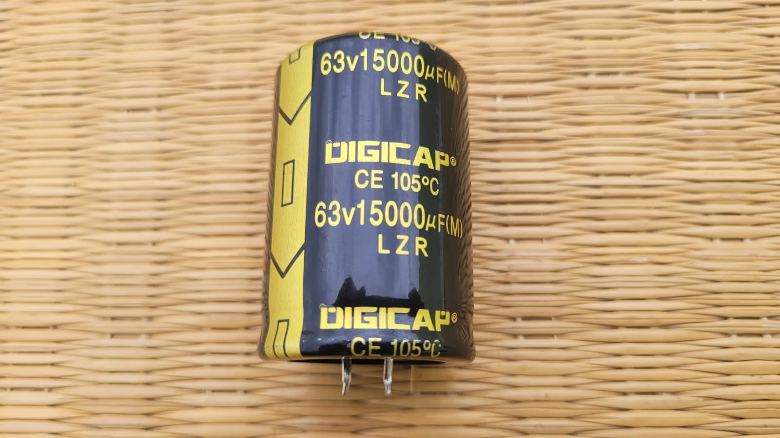DIGICAP 15000uf/63V Capacitor